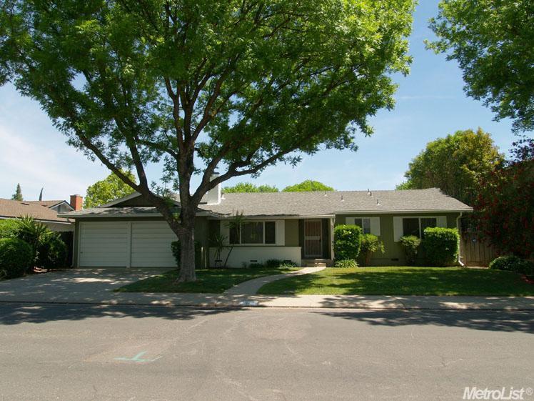 1320 Greenbrier Ln, Modesto, CA 95355 photo 1