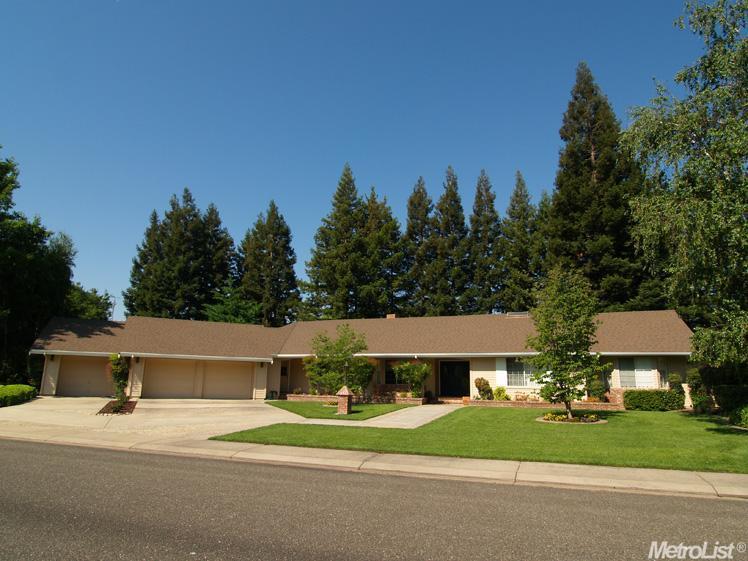 7307 Stonegate Dr, Modesto, CA 95356 photo 1