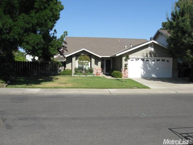 1016 Jayhawk Way, Modesto, CA 95358 photo 1