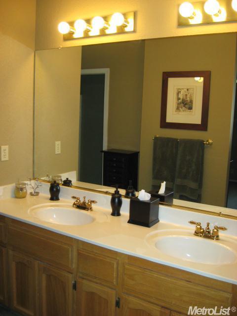 1016 Jayhawk Way, Modesto, CA 95358 photo 13