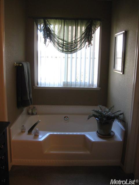 1016 Jayhawk Way, Modesto, CA 95358 photo 10