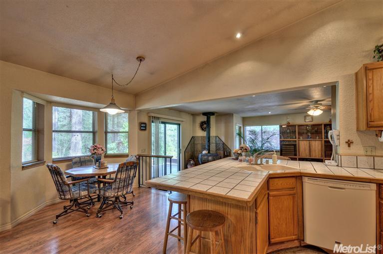 1057 Madrone Ln, Placerville, CA 95667 photo 9