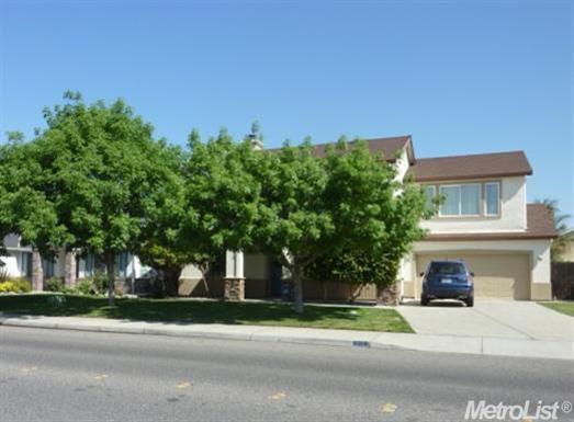 1913 Snyder Ave, Modesto, CA 95356 photo 1
