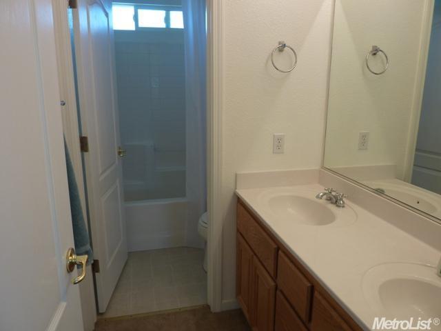 1913 Snyder Ave, Modesto, CA 95356 photo 14