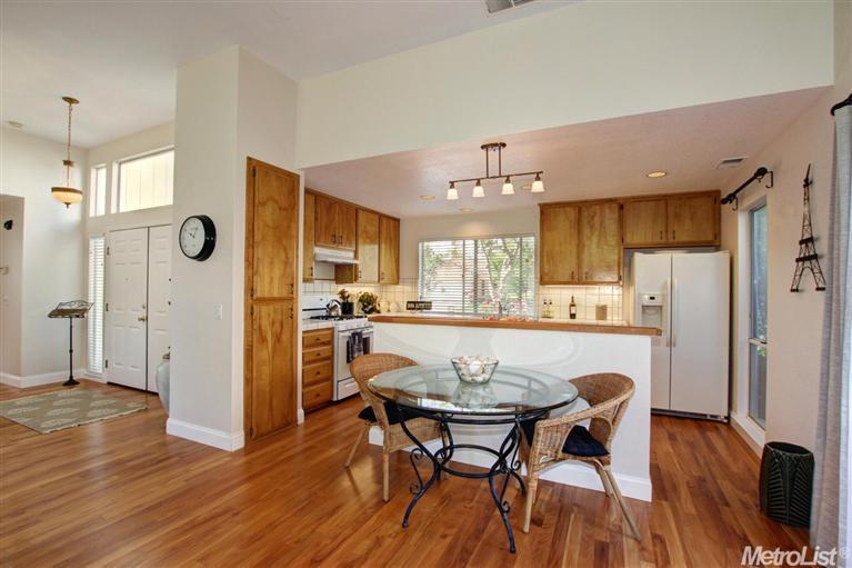 1712 Valdora St, Davis, CA 95618 photo 8