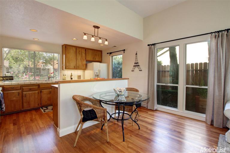 1712 Valdora St, Davis, CA 95618 photo 9