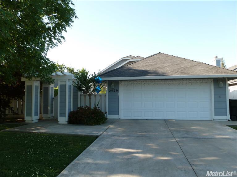 2429 E Orangeburg Ave, Modesto, CA 95355 photo 1