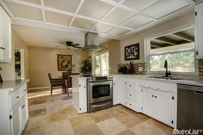 8475 Berry Rd, Wilton, CA 95693 photo 2