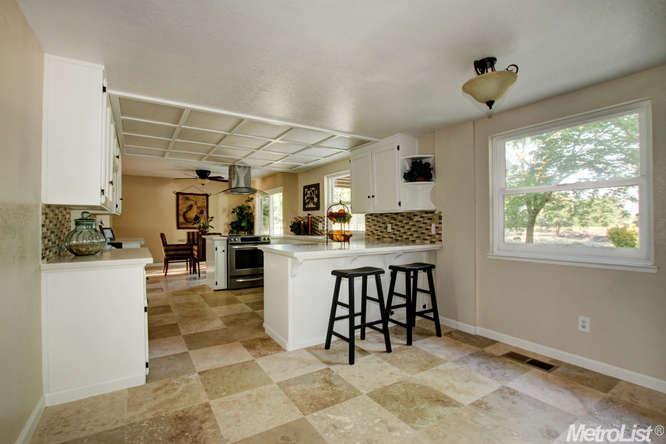 8475 Berry Rd, Wilton, CA 95693 photo 5