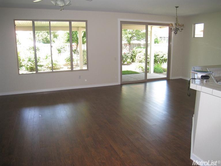 680 Rustic Ranch Ln, Lincoln, CA 95648 photo 3