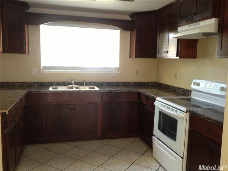 1208 Carrie Ct, Modesto, CA 95358 photo 6