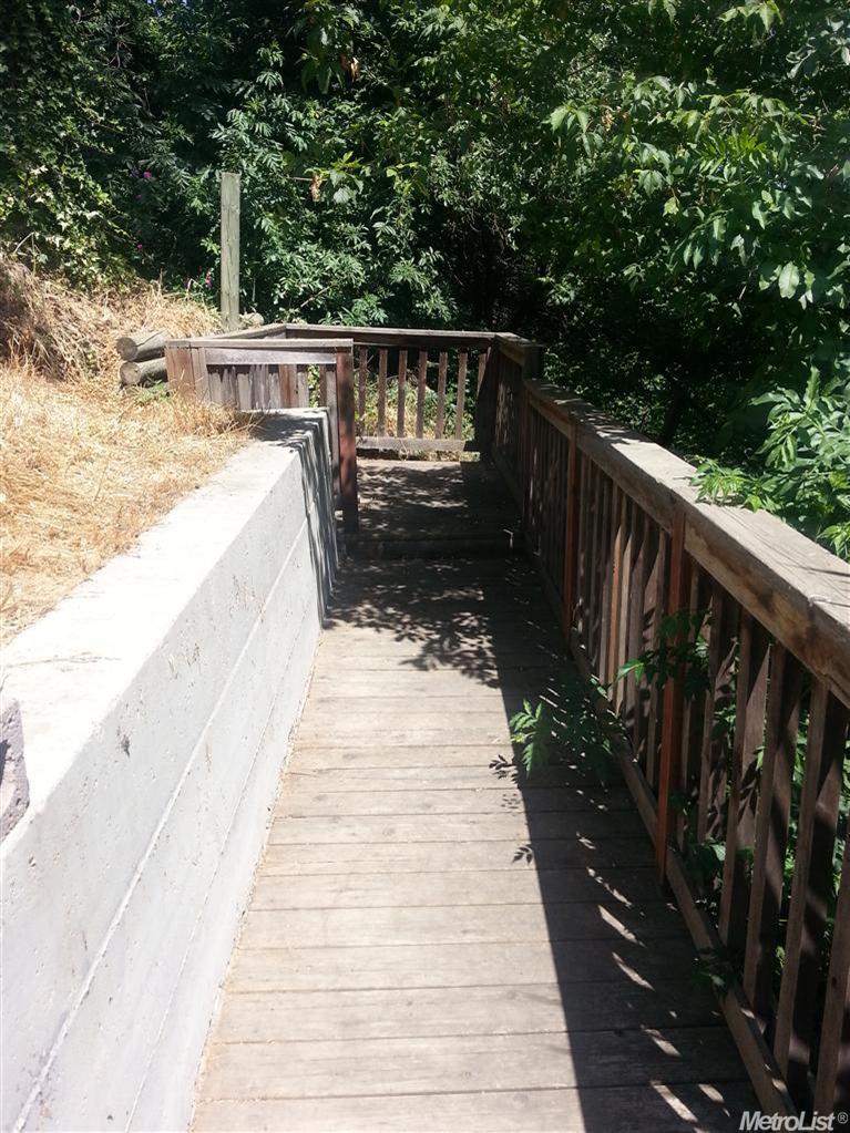 23964 E River Rd, Escalon, CA 95320 photo 13