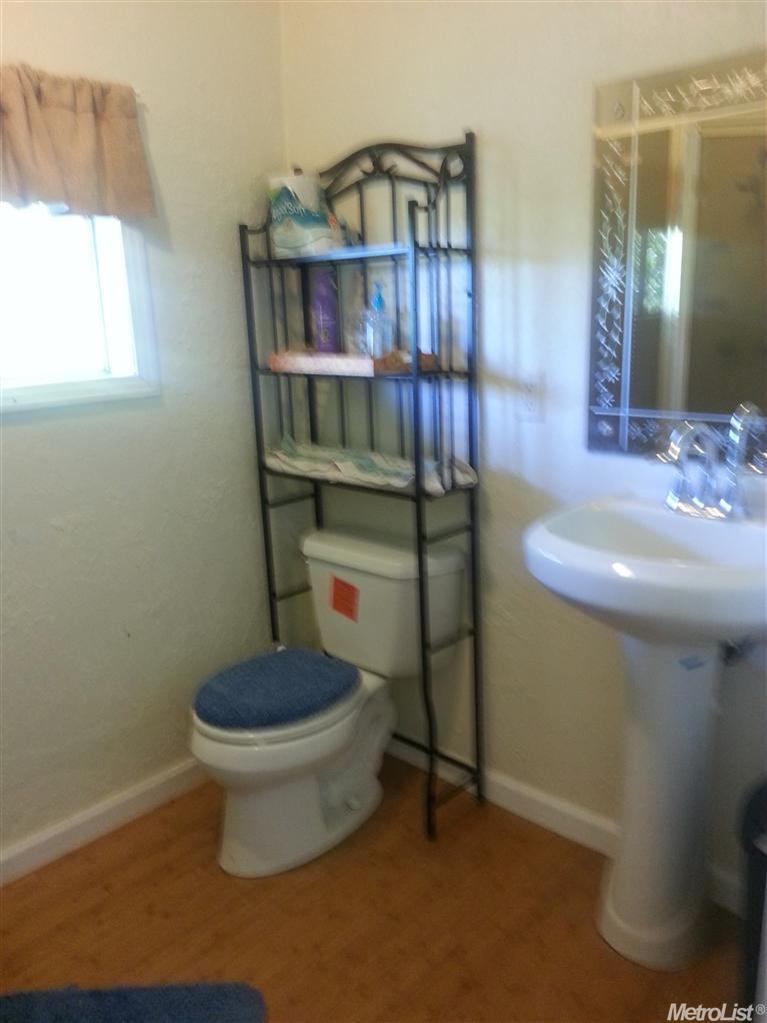 23964 E River Rd, Escalon, CA 95320 photo 10