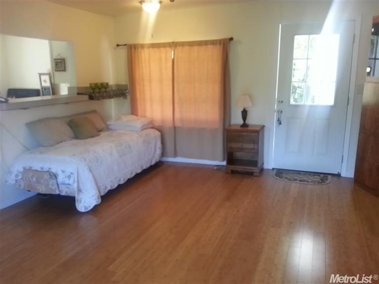 23964 E River Rd, Escalon, CA 95320 photo 5