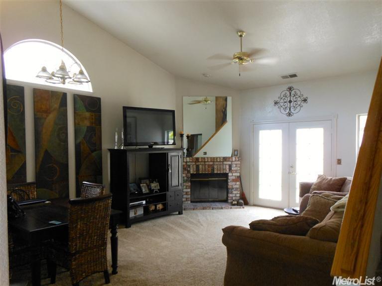 2012 Cobblestone Mnr, Modesto, CA 95355 photo 3