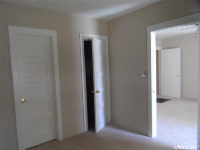 1612 Mitchell Ave, Escalon, CA 95320 photo 4