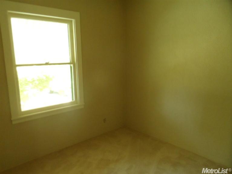 1612 Mitchell Ave, Escalon, CA 95320 photo 5