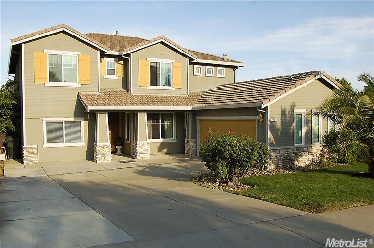 560 Hall St, Folsom, CA 95630 photo 1