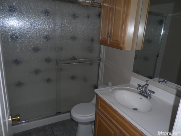 943 Pebble Way, Manteca, CA 95336 photo 7