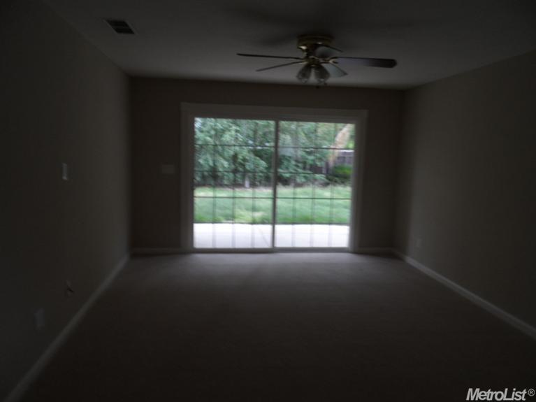 943 Pebble Way, Manteca, CA 95336 photo 4