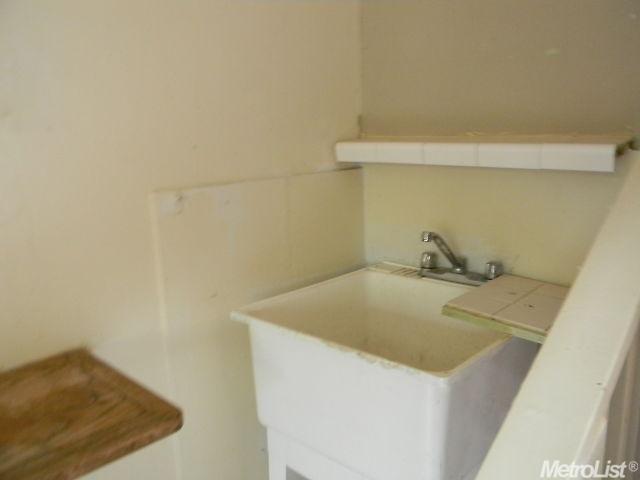 9 G St, Isleton, CA 95641 photo 4