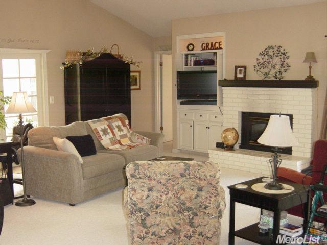 820 Azalea St, Ripon, CA 95366 photo 4
