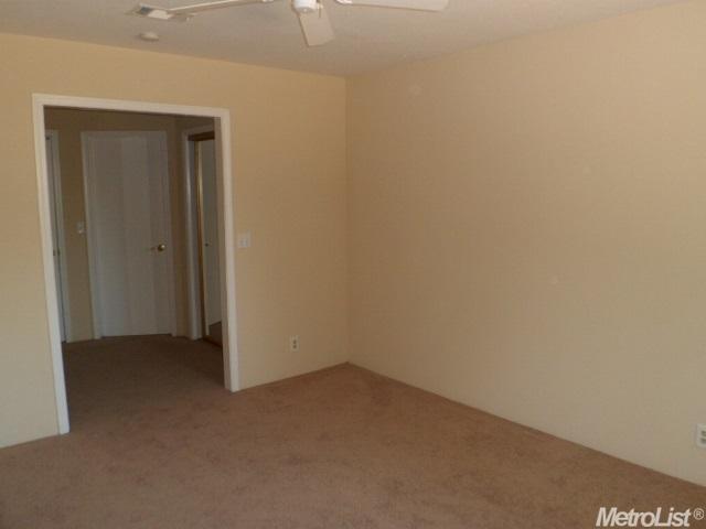 1017 E Milgeo Ave, Ripon, CA 95366 photo 15
