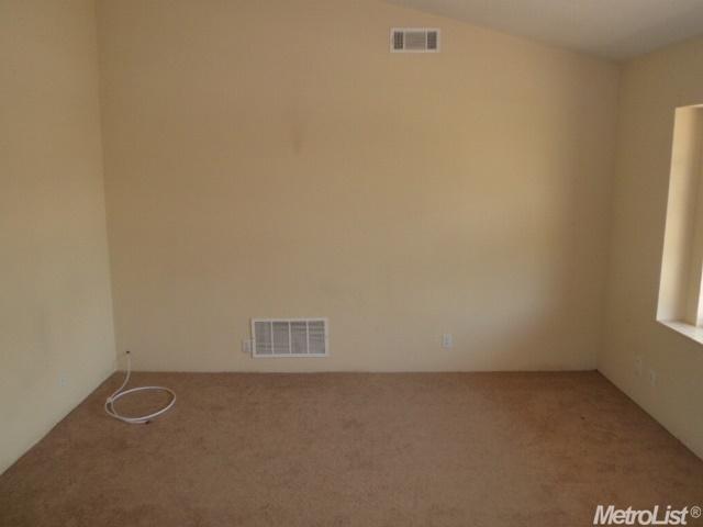 1017 E Milgeo Ave, Ripon, CA 95366 photo 10