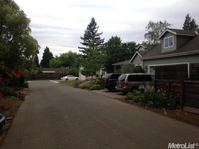 5225 Cloverdale Ln, Carmichael, CA 95608 photo 9