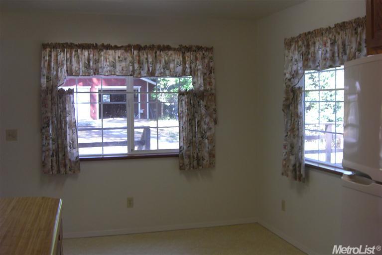 3992 Cedar Dr, Georgetown, CA 95634 photo 13