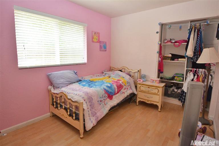 8412 Falcon View Dr, Antelope, CA 95843 photo 7