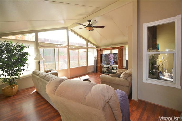 8412 Falcon View Dr, Antelope, CA 95843 photo 6