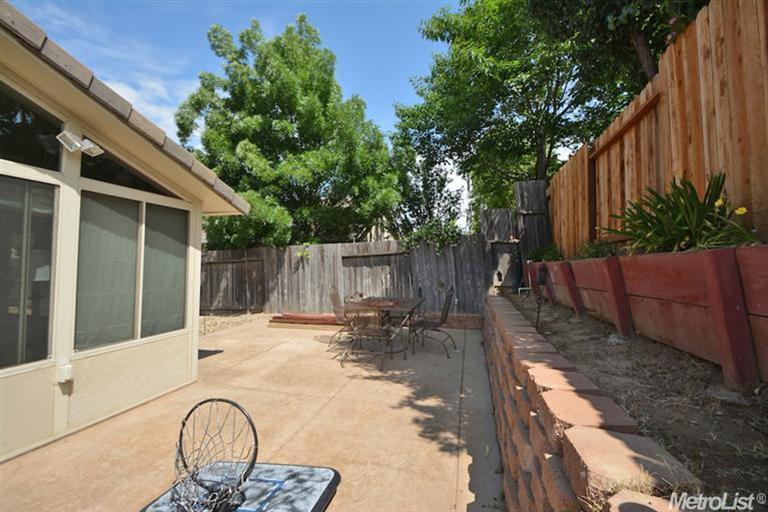 8412 Falcon View Dr, Antelope, CA 95843 photo 13