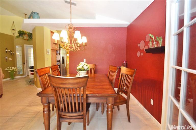 8412 Falcon View Dr, Antelope, CA 95843 photo 3