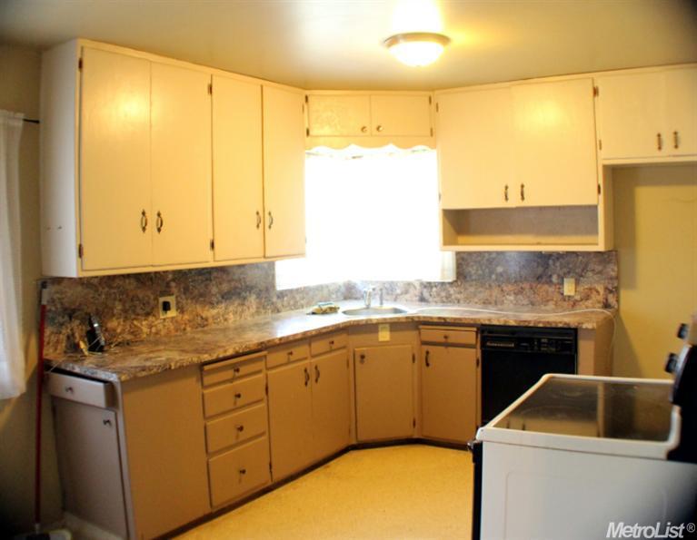 1430 Ayers Ave, Lodi, CA 95242 photo 10
