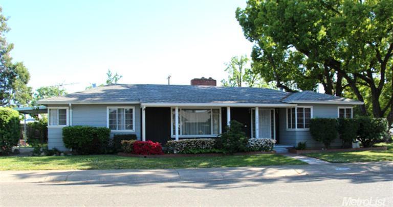 1430 Ayers Ave, Lodi, CA 95242 photo 3
