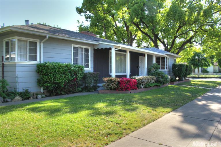 1430 Ayers Ave, Lodi, CA 95242 photo 1
