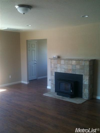 6860 E Woodward, Manteca, CA 95337 photo 5