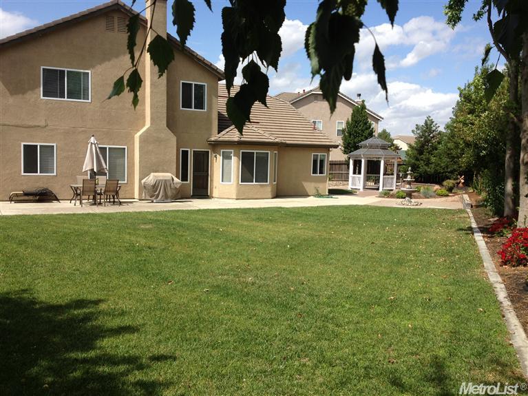 1148 SW Westbrook Pl, Manteca, CA 95337 photo 4