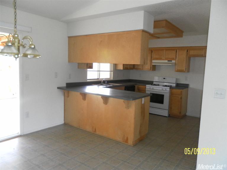 38 Belize Ct, Merced, CA 95341 photo 4