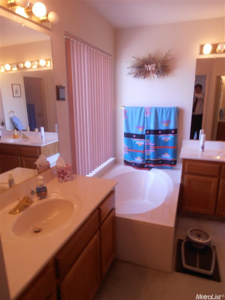 7521 Thicket Ct, Hughson, CA 95326 photo 15