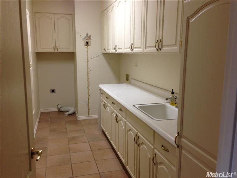 2425 Grenoble Ct, Lodi, CA 95242 photo 5
