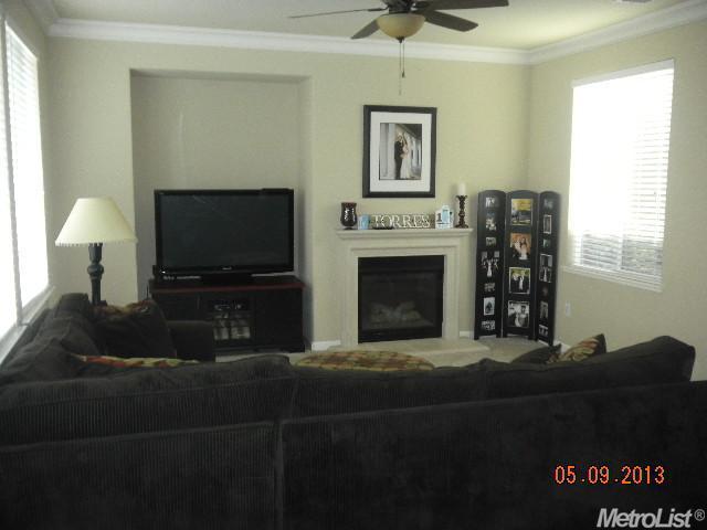2028 Thomas Taylor Dr, Hughson, CA 95326 photo 5