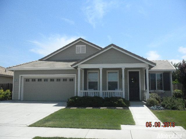 2028 Thomas Taylor Dr, Hughson, CA 95326 photo 1