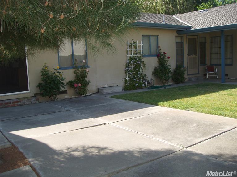 446 Hollywood Ave, Tracy, CA 95376 photo 11
