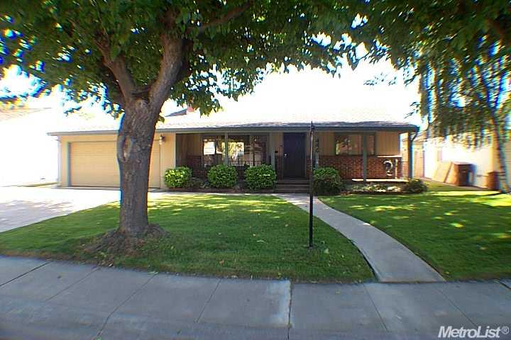 446 Hollywood Ave, Tracy, CA 95376 photo 1