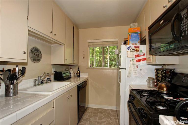 1718 Fremont Ct #4, Davis, CA 95618 photo 10