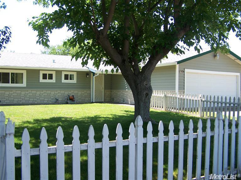 7701 Milldale Cir, Elverta, CA 95626 photo 2