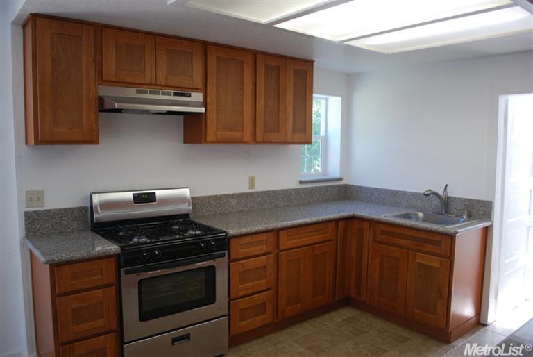 204 E Main St, Ione, CA 95640 photo 12