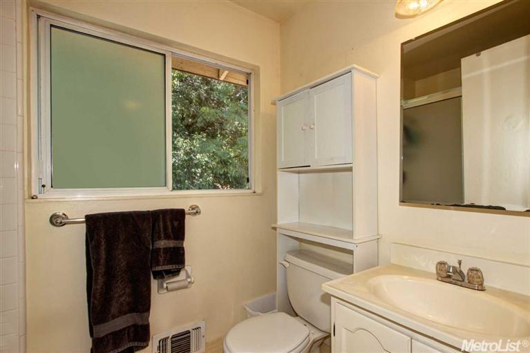 1536 Monarch Ln, Davis, CA 95618 photo 21